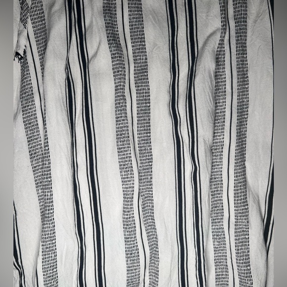 Strapless striped Romper - Picture 2 of 2